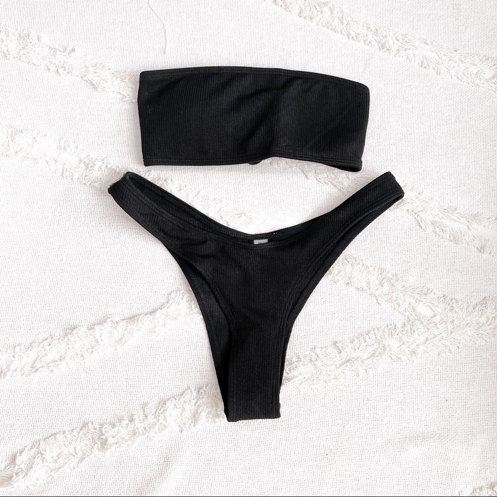 Black ribbed strapless bandeau bikini top with tie in the back zaful